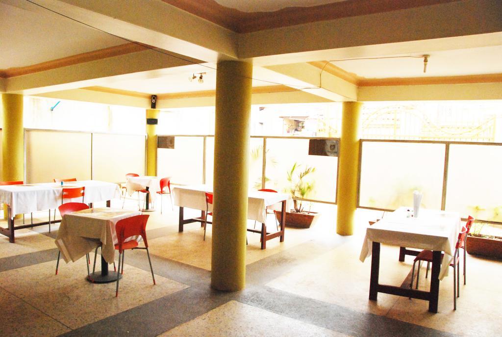 Serene Hotel Kampala Exterior foto