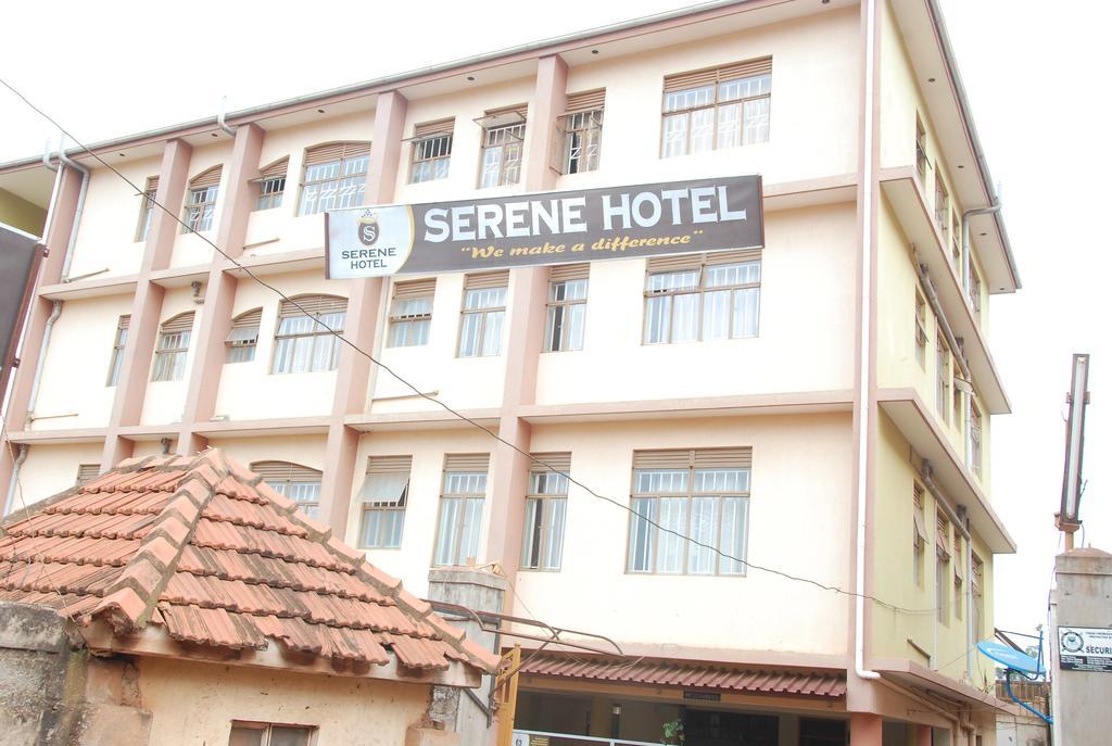 Serene Hotel Kampala Quarto foto