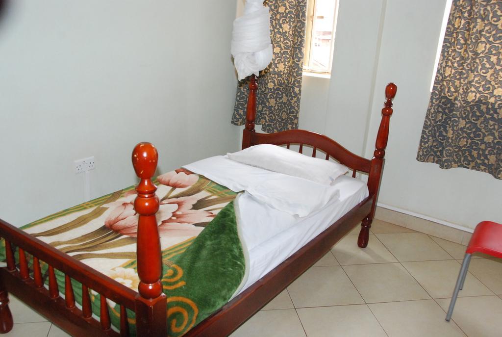 Serene Hotel Kampala Quarto foto