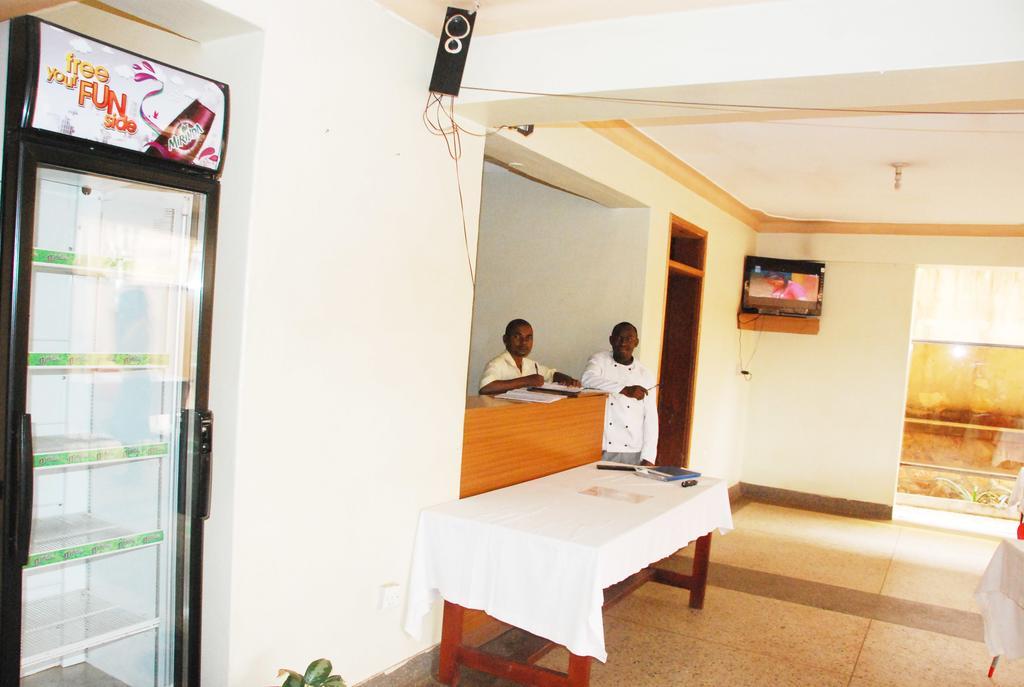 Serene Hotel Kampala Exterior foto